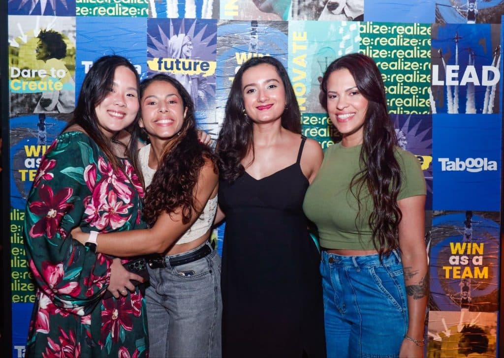 Taboolars from Taboola Brazil pose at post-work event