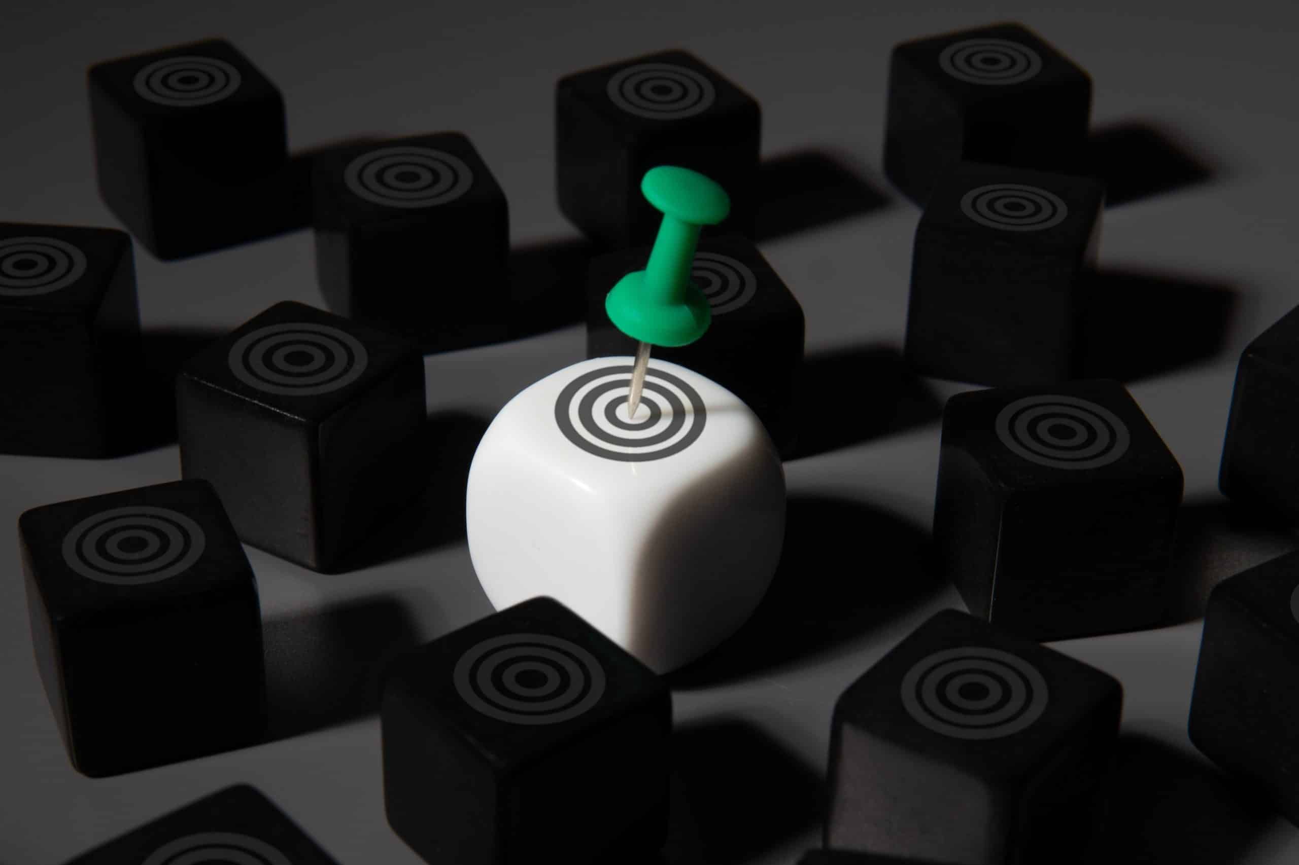 Topic Targeting vs. Contextual Targeting